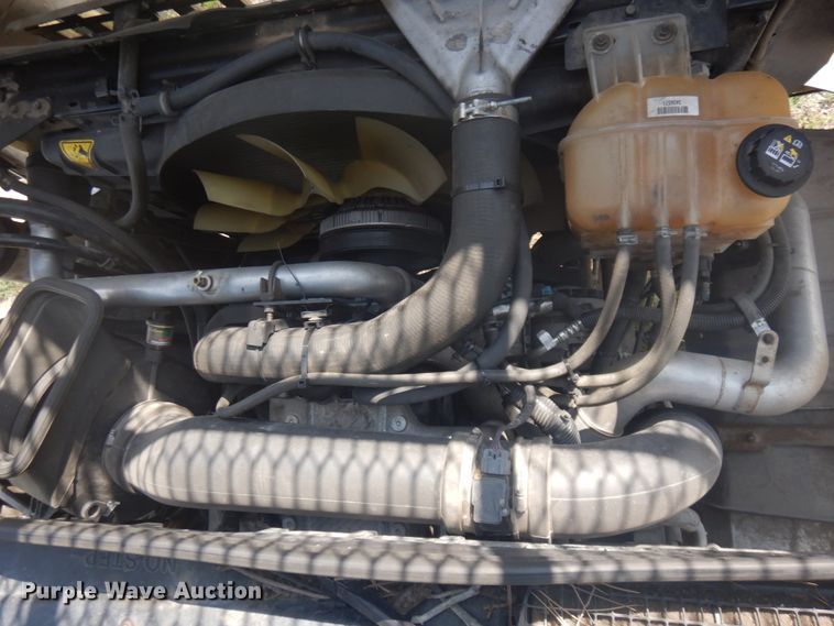 image for item DM5263 2014 International 7300  forestry bucket truck