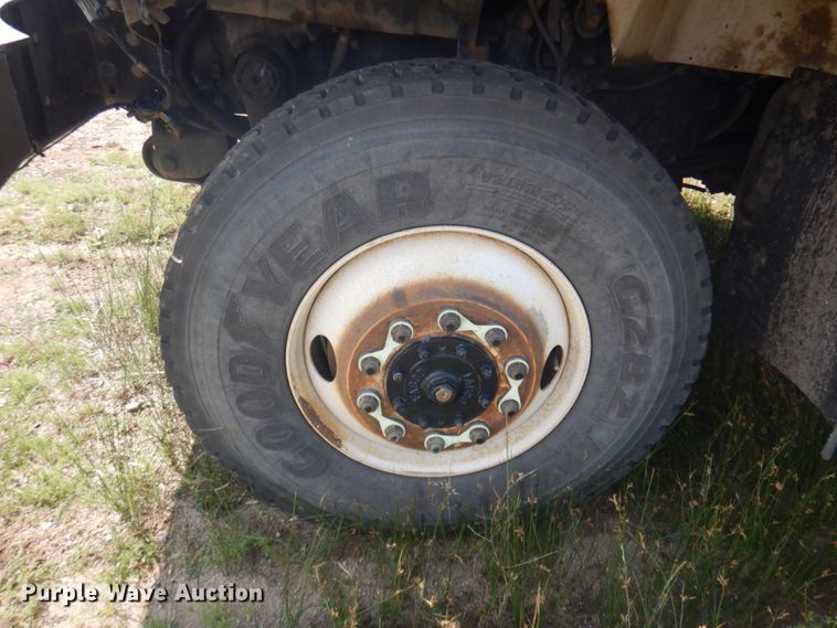 image for item DM5263 2014 International 7300  forestry bucket truck