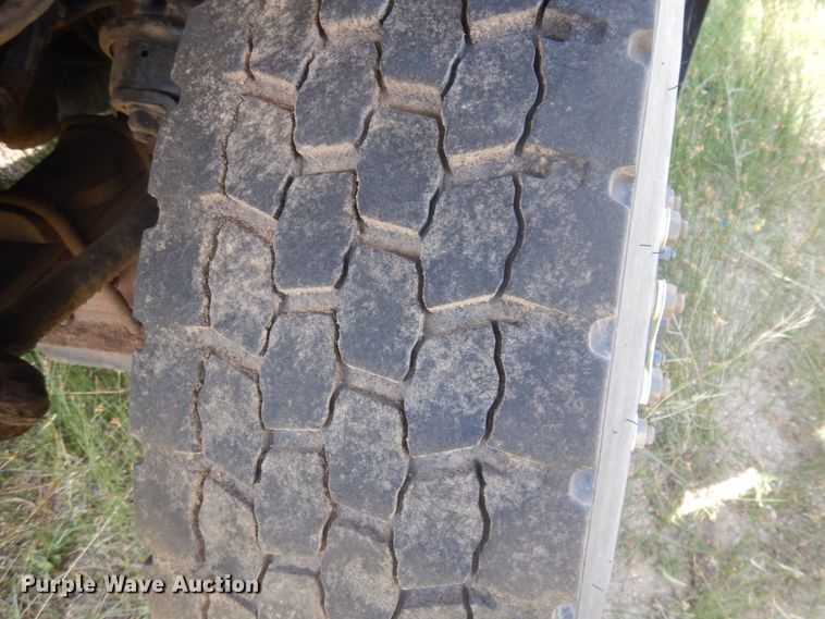 image for item DM5263 2014 International 7300  forestry bucket truck