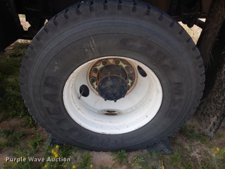 image for item DM5263 2014 International 7300  forestry bucket truck