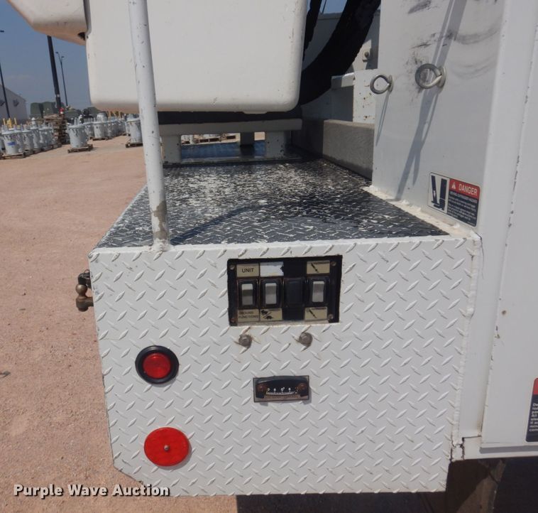 image for item DM5264 2012 Dodge Ram 5500 HD  bucket truck