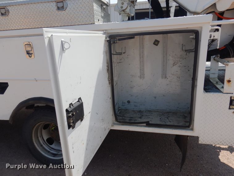 image for item DM5264 2012 Dodge Ram 5500 HD  bucket truck