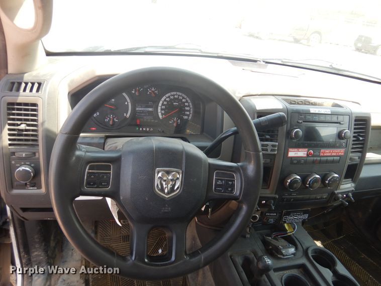 image for item DM5264 2012 Dodge Ram 5500 HD  bucket truck