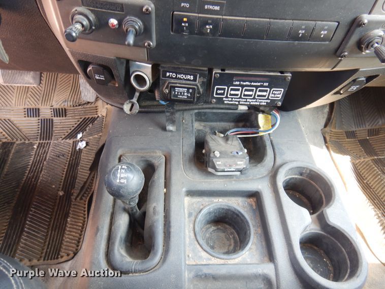 image for item DM5264 2012 Dodge Ram 5500 HD  bucket truck