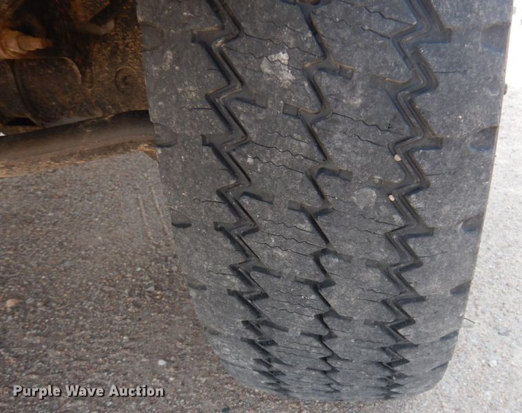 image for item DM5264 2012 Dodge Ram 5500 HD  bucket truck