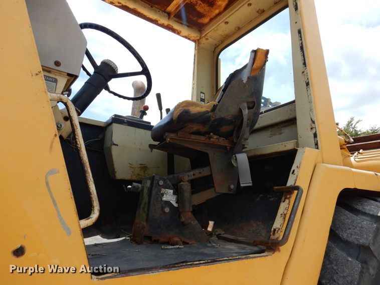 image for item DM6319 1989 John Deere 862B  elevating scraper