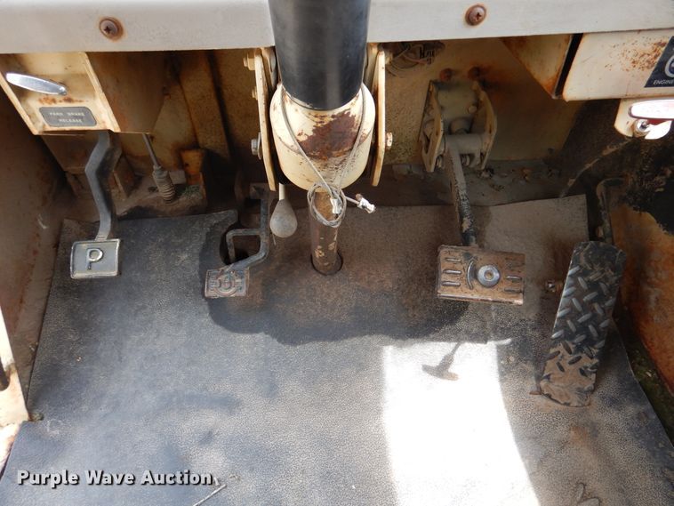 image for item DM6319 1989 John Deere 862B  elevating scraper