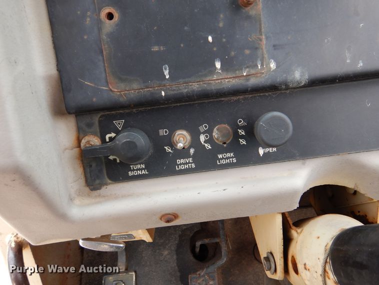 image for item DM6319 1989 John Deere 862B  elevating scraper