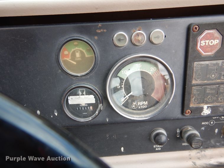 image for item DM6319 1989 John Deere 862B  elevating scraper