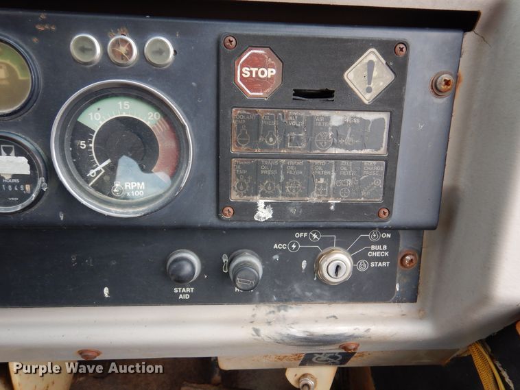 image for item DM6319 1989 John Deere 862B  elevating scraper