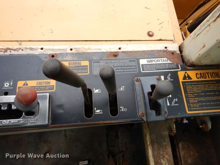 image for item DM6319 1989 John Deere 862B  elevating scraper