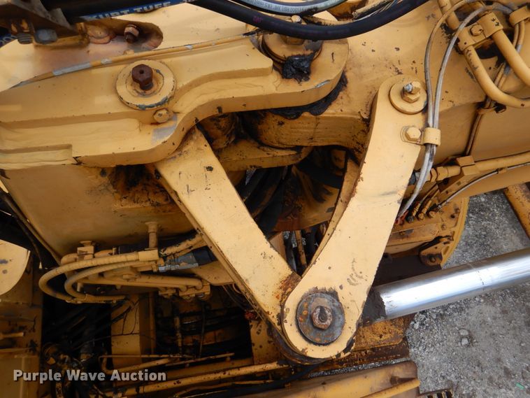 image for item DM6319 1989 John Deere 862B  elevating scraper