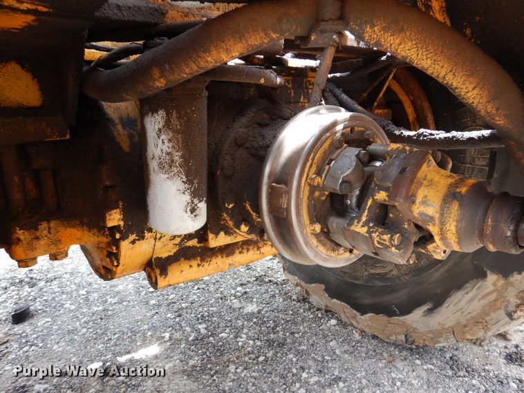 image for item DM6319 1989 John Deere 862B  elevating scraper