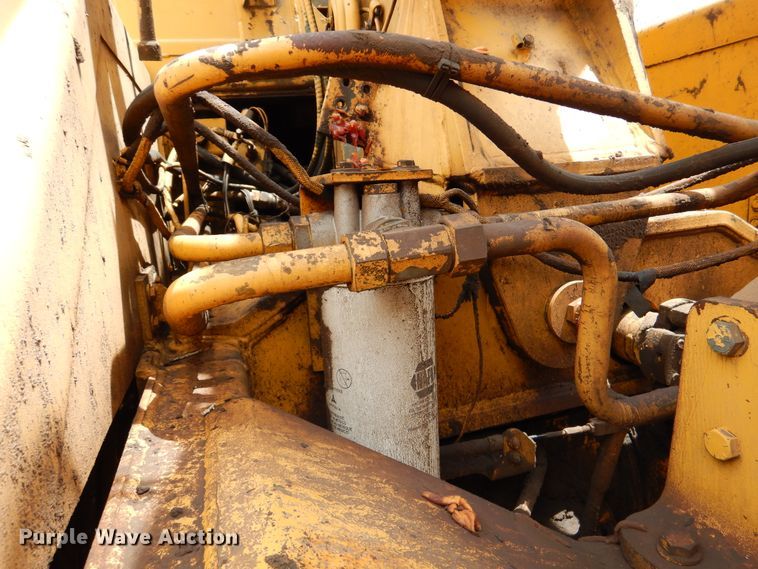 image for item DM6319 1989 John Deere 862B  elevating scraper