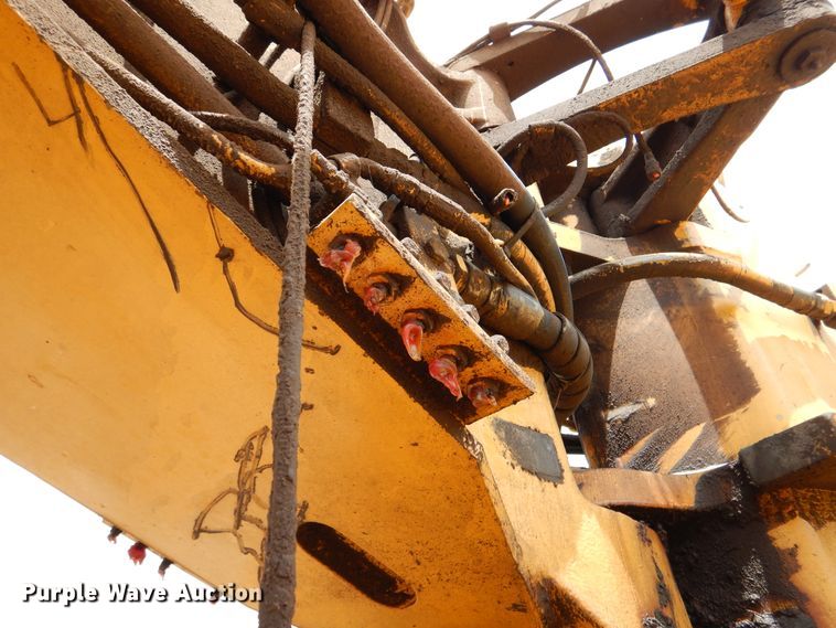 image for item DM6319 1989 John Deere 862B  elevating scraper