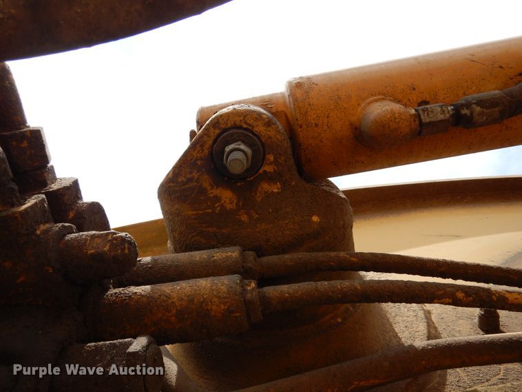 image for item DM6319 1989 John Deere 862B  elevating scraper