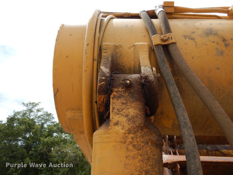 image for item DM6319 1989 John Deere 862B  elevating scraper