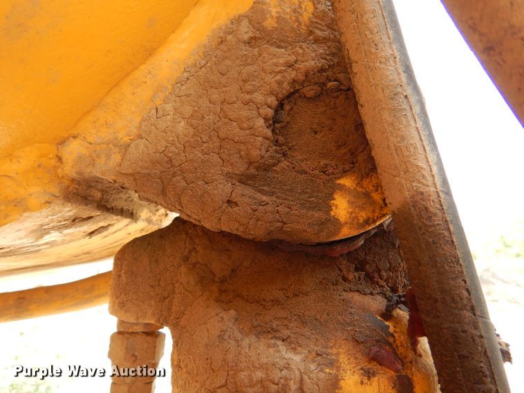 image for item DM6319 1989 John Deere 862B  elevating scraper