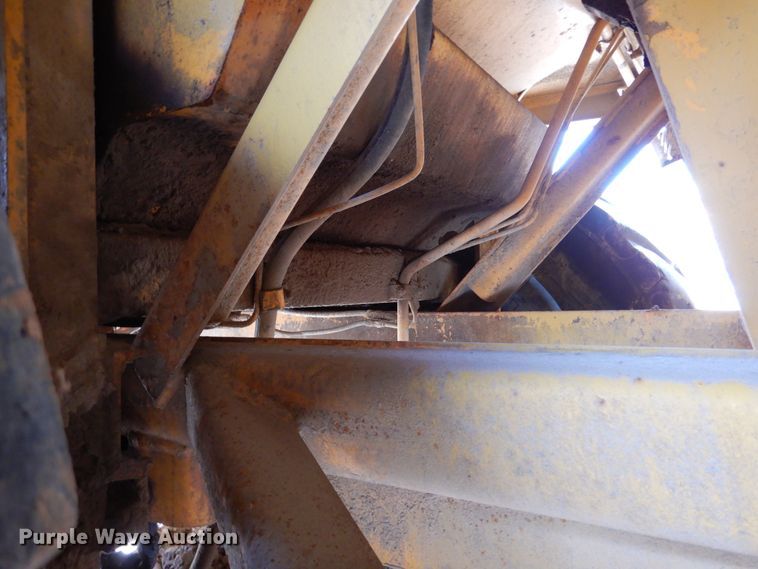 image for item DM6319 1989 John Deere 862B  elevating scraper