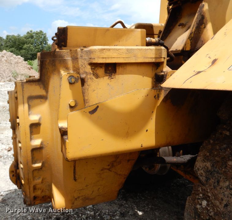 image for item DM6319 1989 John Deere 862B  elevating scraper