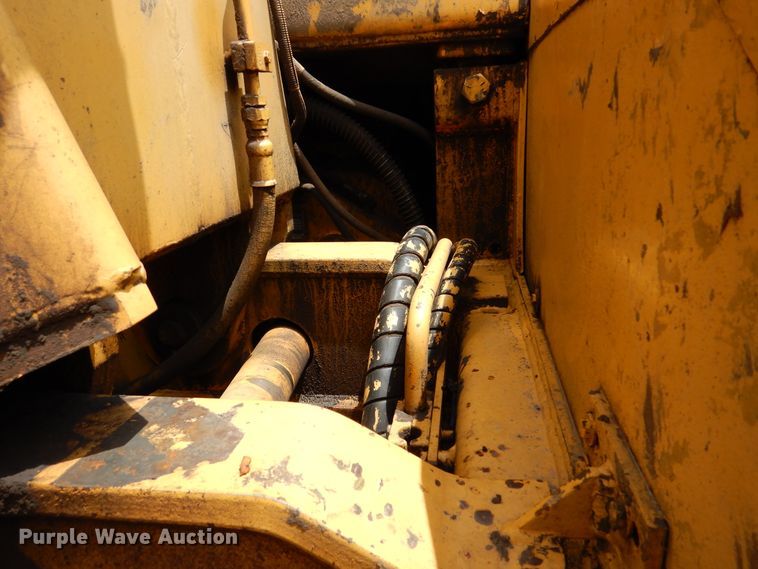 image for item DM6319 1989 John Deere 862B  elevating scraper