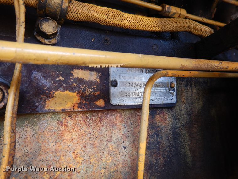 image for item DM6319 1989 John Deere 862B  elevating scraper