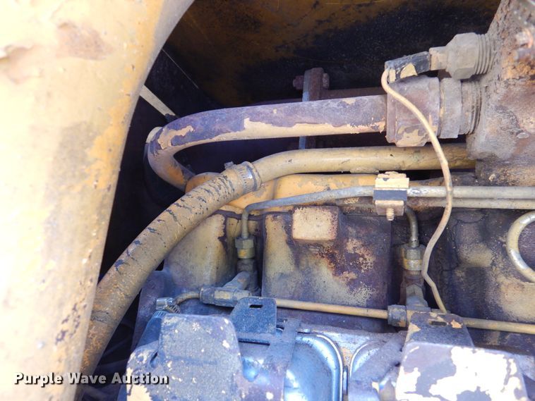 image for item DM6319 1989 John Deere 862B  elevating scraper