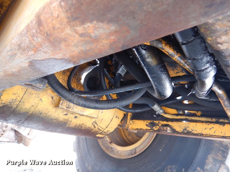 image for item DM6319 1989 John Deere 862B  elevating scraper