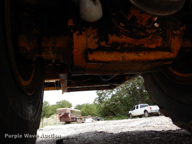 image for item DM6319 1989 John Deere 862B  elevating scraper