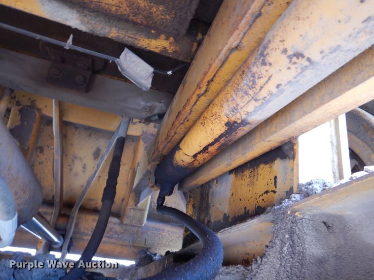 image for item DM6319 1989 John Deere 862B  elevating scraper