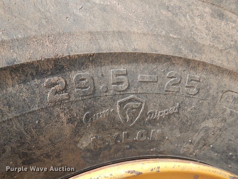 image for item DM6319 1989 John Deere 862B  elevating scraper