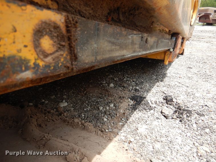 image for item DM6319 1989 John Deere 862B  elevating scraper