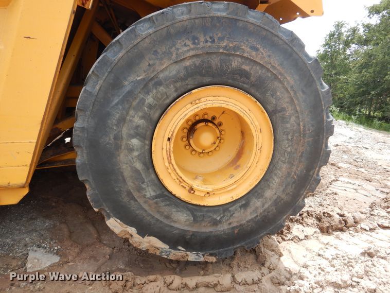 image for item DM6319 1989 John Deere 862B  elevating scraper