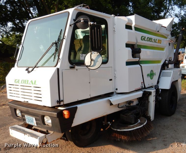 image for item DM6343 2013 Global Environment M3  street sweeper truck