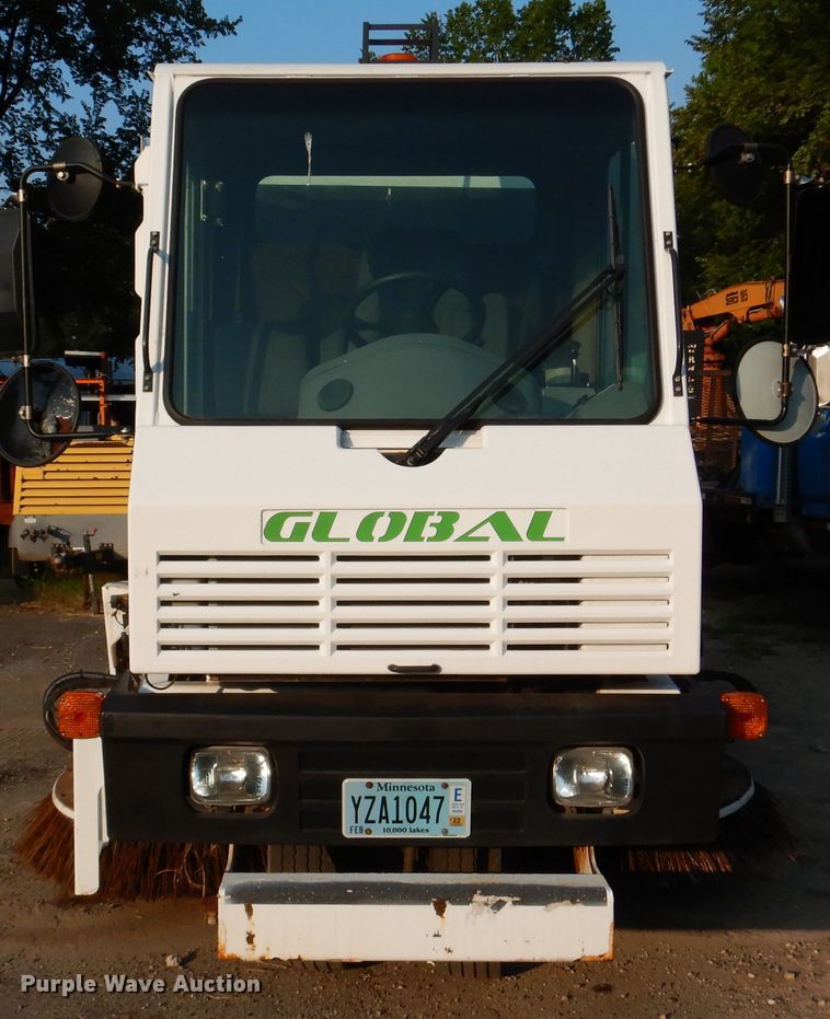 image for item DM6343 2013 Global Environment M3  street sweeper truck