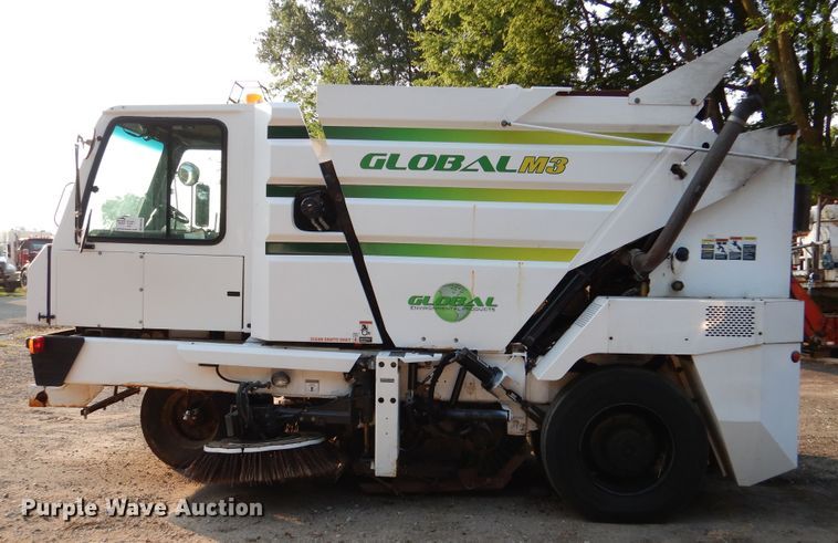 image for item DM6343 2013 Global Environment M3  street sweeper truck