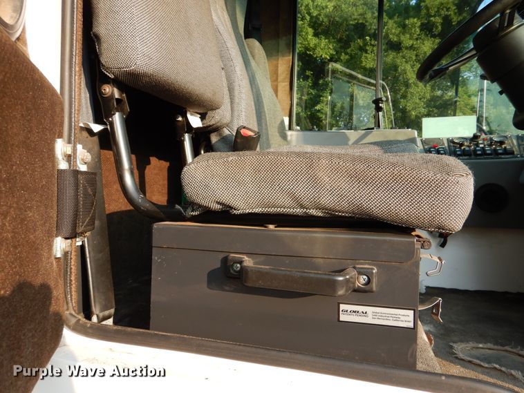 image for item DM6343 2013 Global Environment M3  street sweeper truck