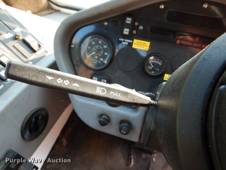 image for item DM6343 2013 Global Environment M3  street sweeper truck