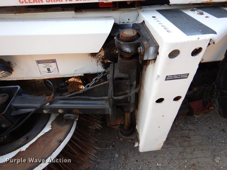 image for item DM6343 2013 Global Environment M3  street sweeper truck