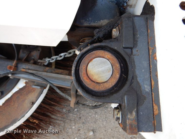 image for item DM6343 2013 Global Environment M3  street sweeper truck