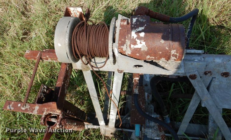 image for item DM6346 Razorback  screed