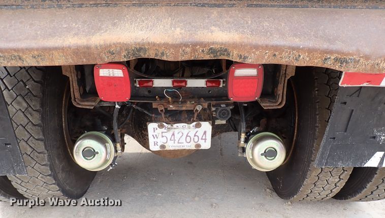 image for item DN1769 2000 Sterling LT9500  dump truck