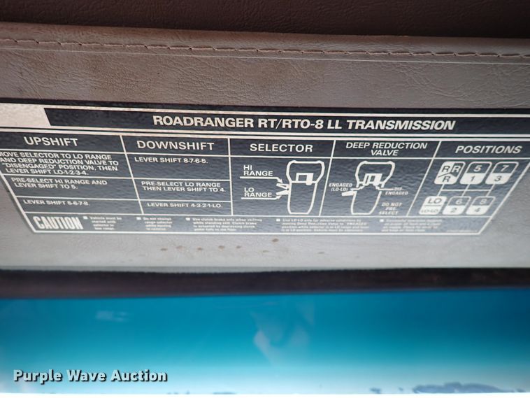 image for item DN1769 2000 Sterling LT9500  dump truck