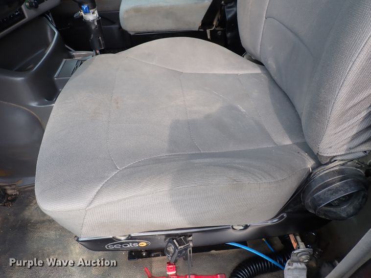 image for item DN1769 2000 Sterling LT9500  dump truck