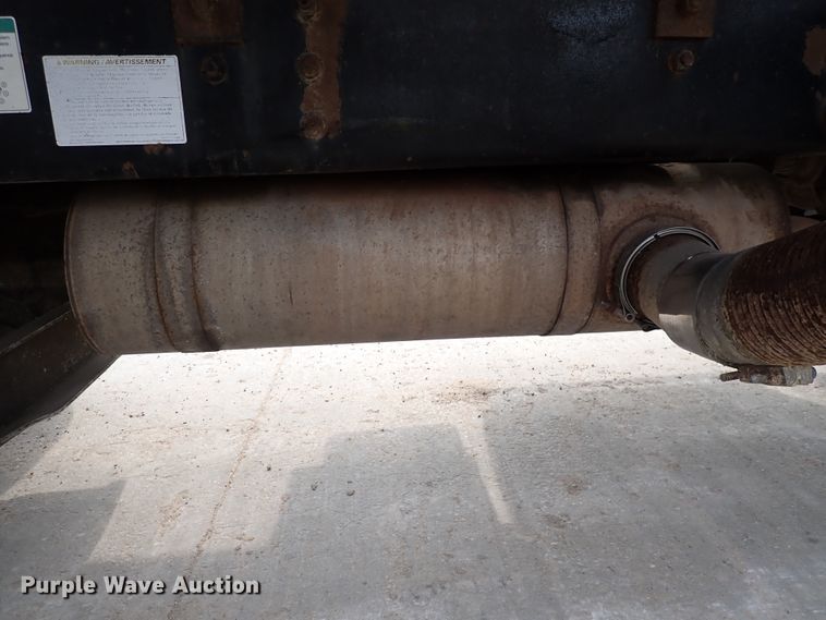 image for item DN1769 2000 Sterling LT9500  dump truck