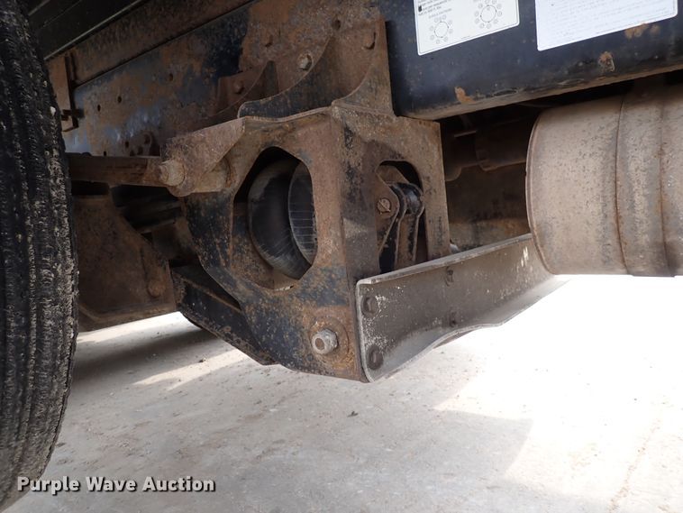 image for item DN1769 2000 Sterling LT9500  dump truck