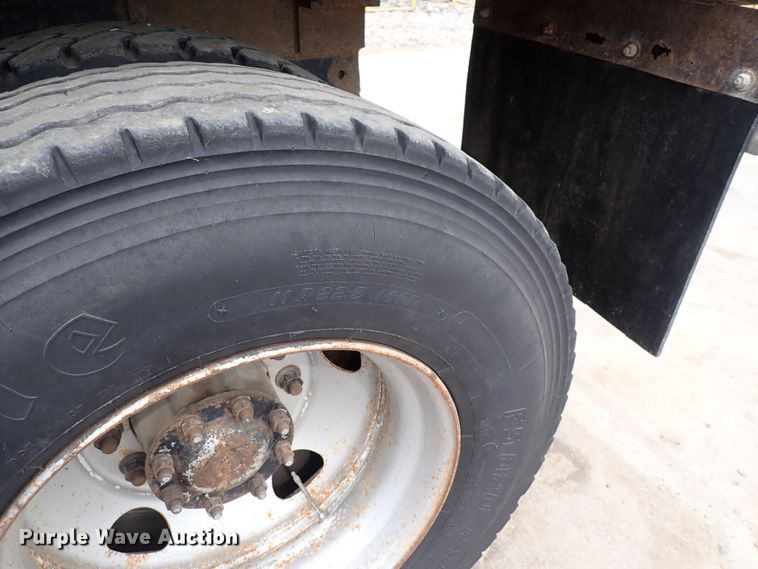 image for item DN1769 2000 Sterling LT9500  dump truck