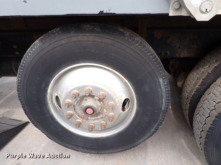 image for item DN1769 2000 Sterling LT9500  dump truck