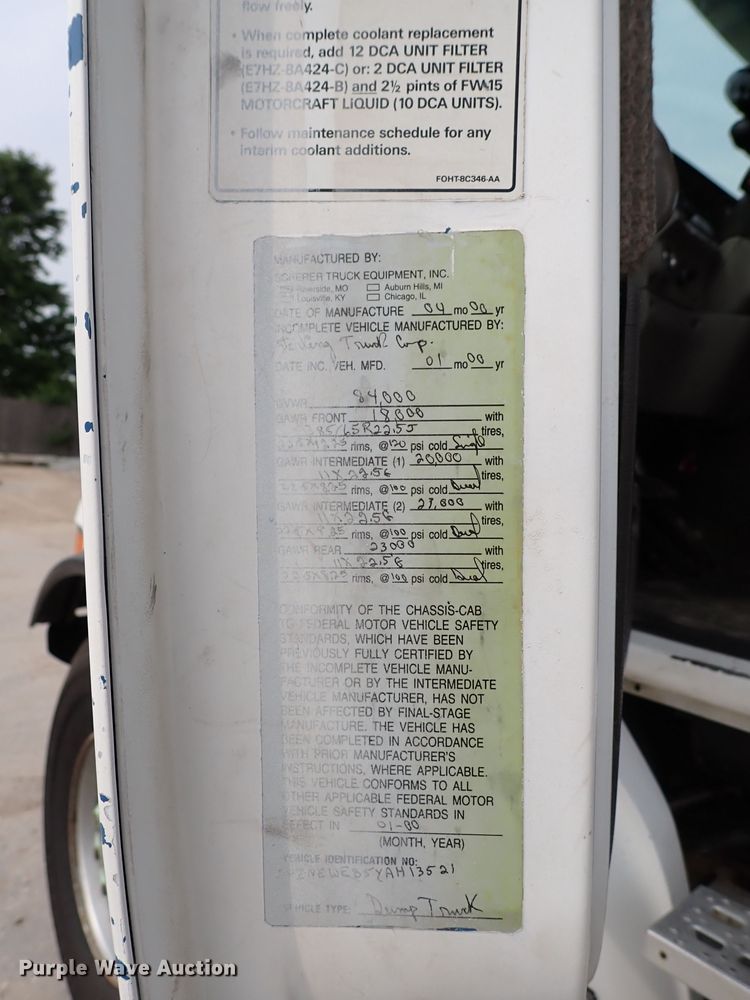 image for item DN1769 2000 Sterling LT9500  dump truck