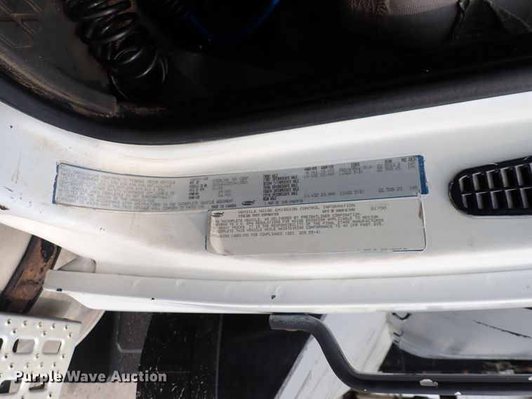 image for item DN1769 2000 Sterling LT9500  dump truck